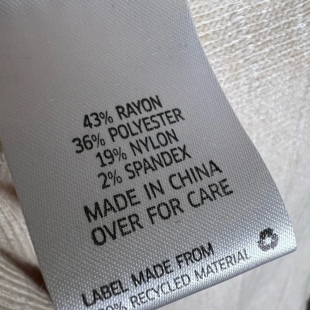 325. NWT I.N. Studio Asymmetrical Ribbed Cream Women's Lightweight Sweater M - Picture 7 of 7